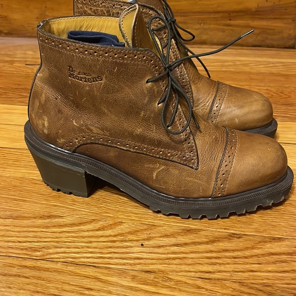 Dr. Martens MIE Granny Brogue Y2K Block Heel Ankle Boots UK 7/US10 - Picture 4 of 14